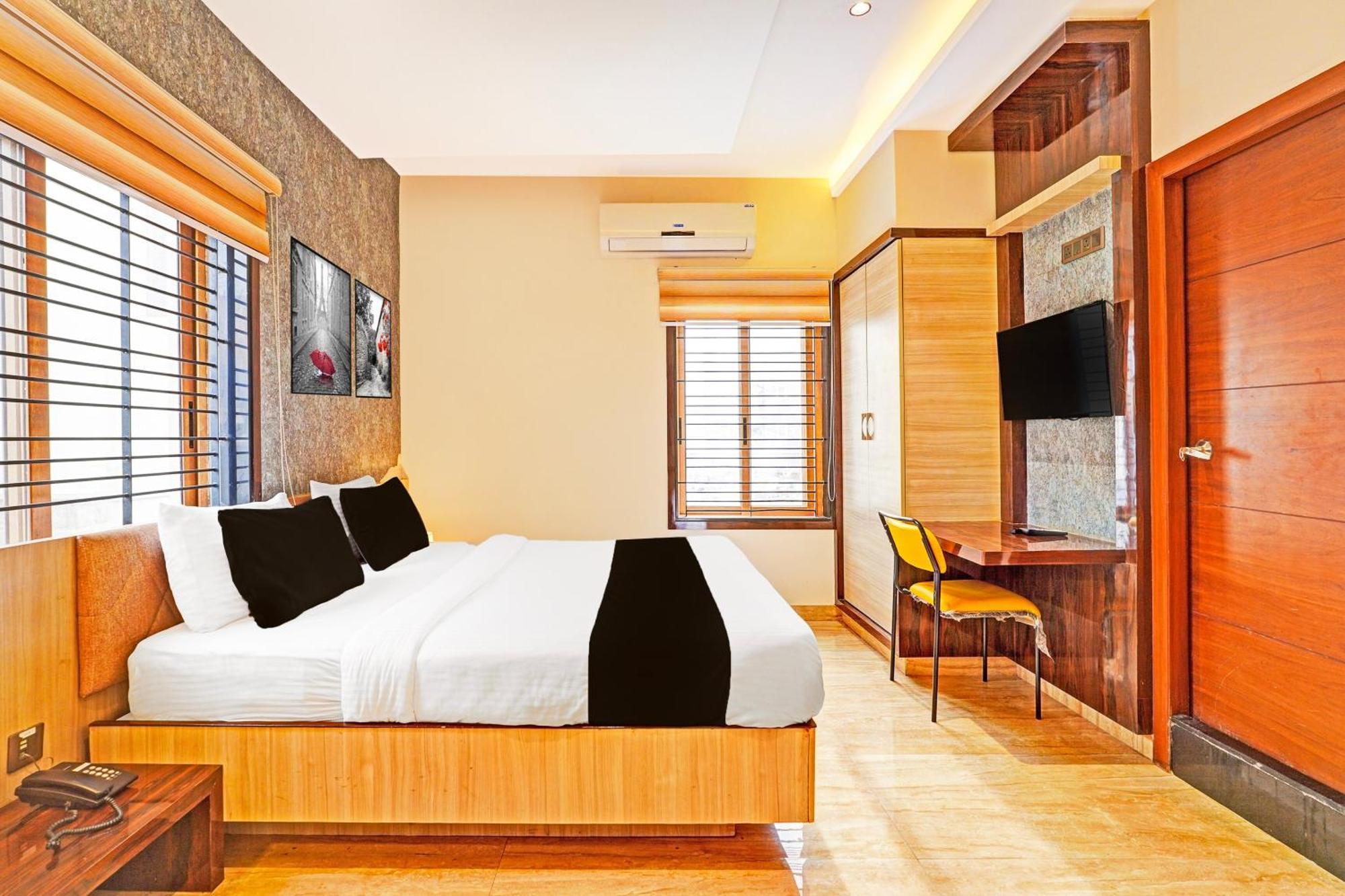 Super Townhouse Indiranagar Hotel บังกาลอร์ ภายนอก รูปภาพ