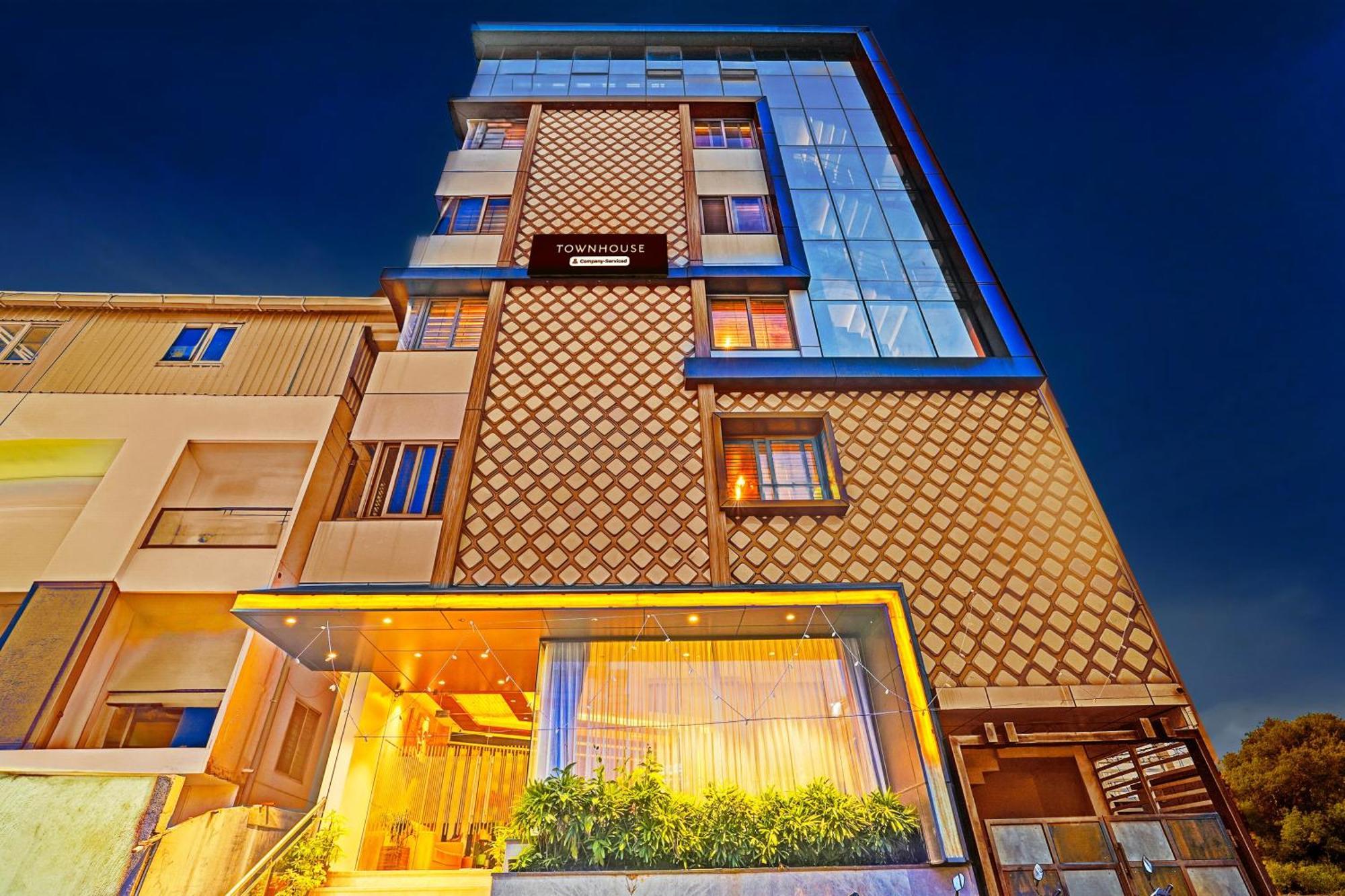 Super Townhouse Indiranagar Hotel บังกาลอร์ ภายนอก รูปภาพ